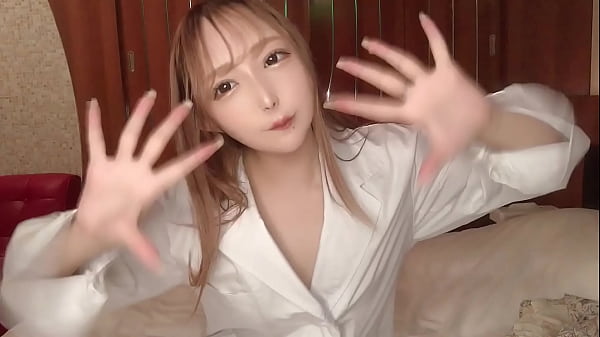 Milky Uni in white lingerie cosplay