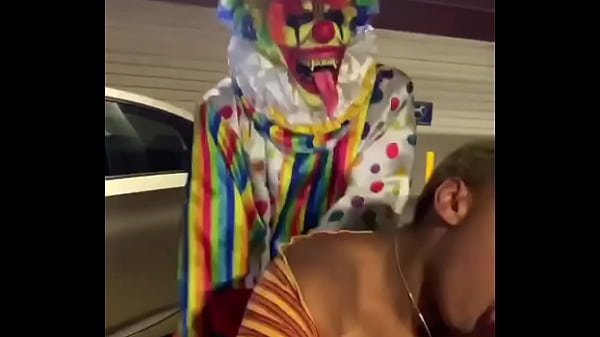 Gibby The Clown gets double teamed by atlanta thot