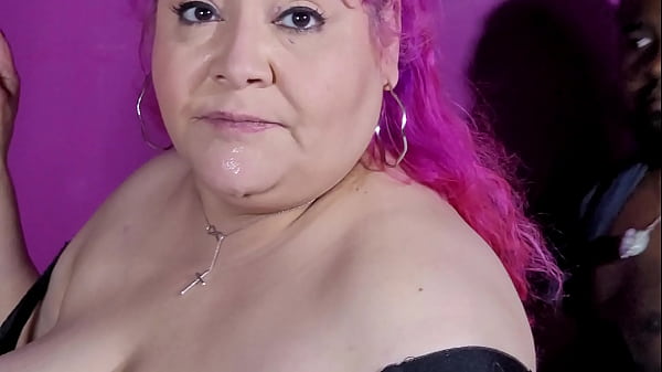 Rae Lynn latina amateur gives interracial blowjob and swallows cumshot