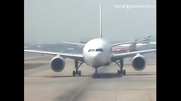 Jdm86200 gets blowjob service on singapore air flight