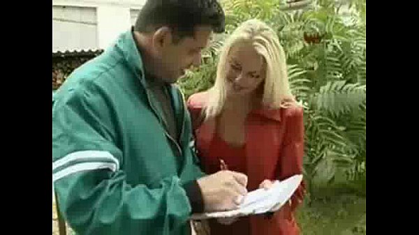 Sandy Style takes it anal to seal the deal