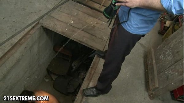 21Sextreme brunette slave gets punished with hardcore pissing