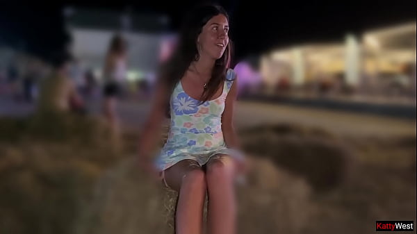 Katty West public upskirt footage with no panties
