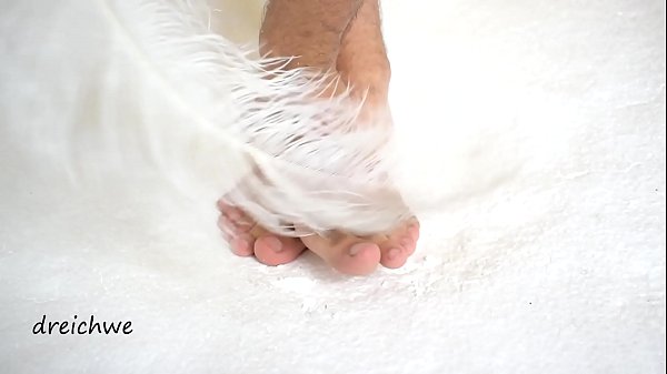 Dreichwe shows off his big soft feet