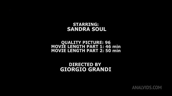 Sandra Soul takes 4 cocks barefoot and swallows