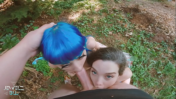 Pale college girl Jewelz Blu gives sloppy double blowjob