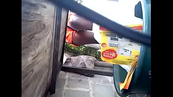 Short morena Ljca spy scene