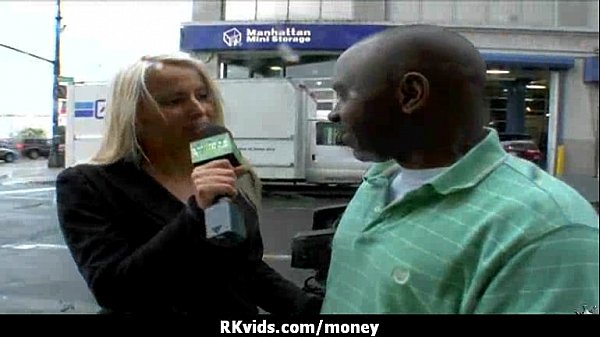 Teen girl offers sex for money with Medapascal