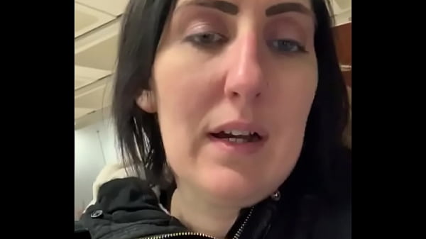 Candid Sandra gives a naughty blowjob in verification video