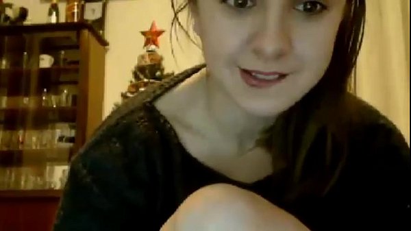 Erika Bella plays with dildo on webcam