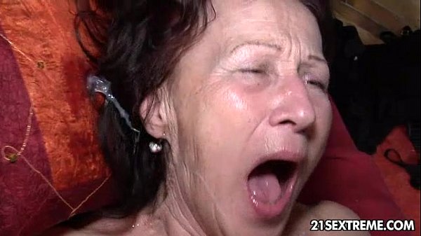 Granny Game Gets Cumshot Facial From Young Lover