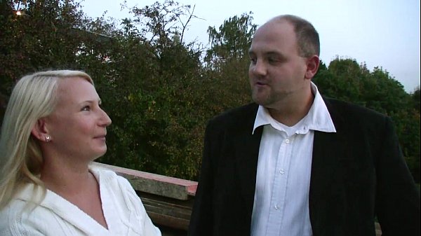 Blonde Gina Casting gives Dortmund guy Peter blowjob