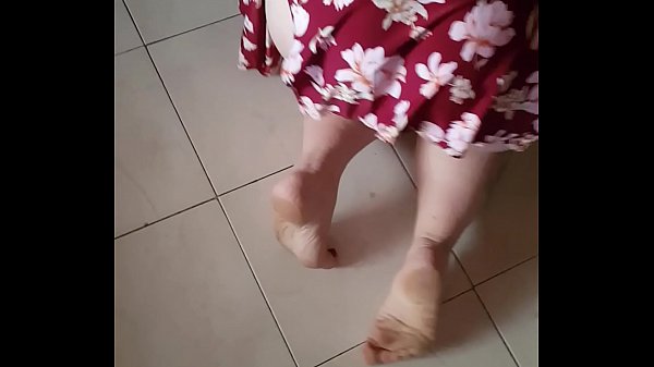 My stepsister is cleaning and I get caught by my horny stepbrother