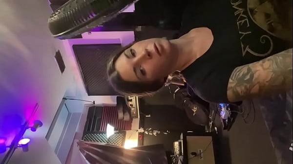 Felicity Feline drummer gets tattoos while jamming on drums