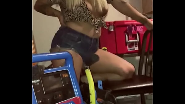 Queenryebigtits and stepson's garage encounter