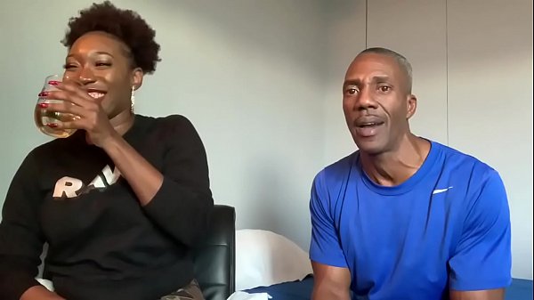 Mahogany Ross gives sloppy blowjob to Seazoned Beef