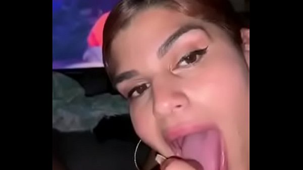 Phoenixxstarr gives sloppy deepthroat blowjob