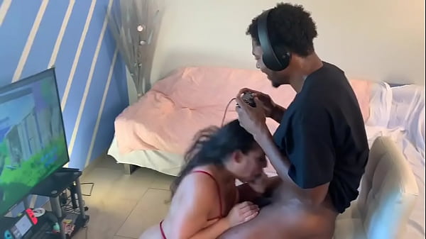 Stretch3x homemade big tit latina blowjob