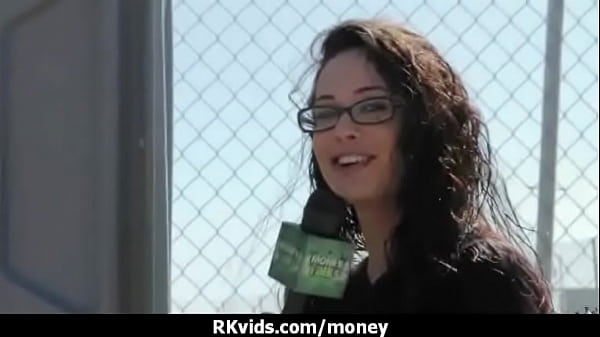 Teen girl sells sex for money with Medapascal