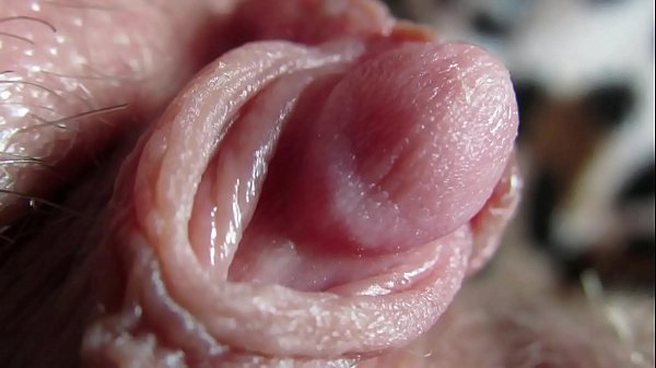 cute blonde plays with her pulsating clit