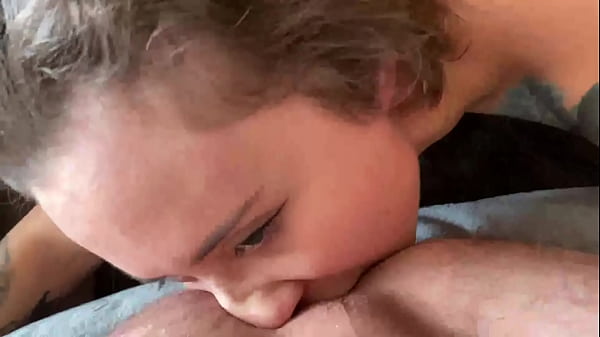Tattooed wife Foxy Elise sucks and rims hubby's big cock