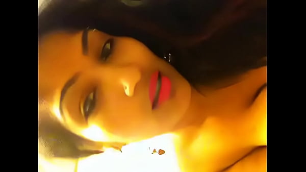 Akee Desi girl fingering and moaning loudly scenes