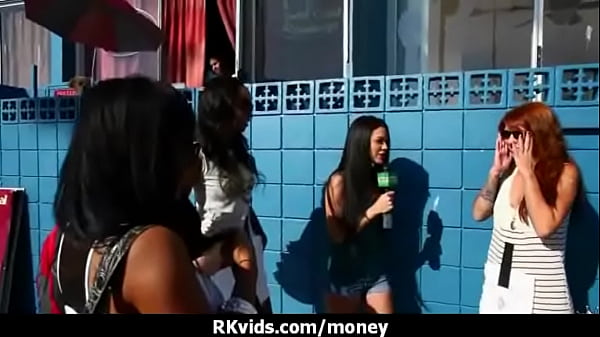 Teen girl gets paid in cash for sex with Medapascal