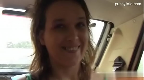 Lowigu5's petite stepmom creampie with small tits