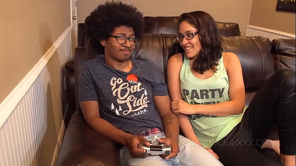 Ebony girlfriend Xaya Lovelle gets doggystyle from nerd boyfriend