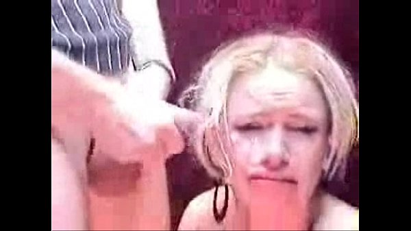 Katerina 18 gives sloppy blowjob for cash