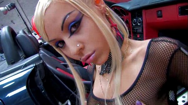 Melody Star Spanish girl fucked in car