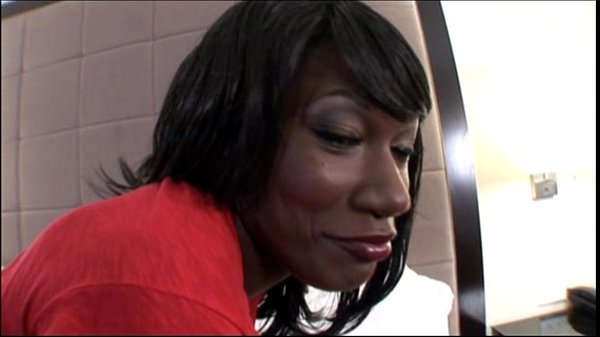 Black teen gets facial from big cock in amateur pov