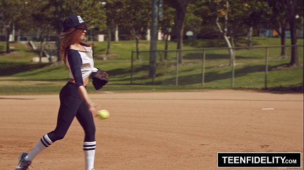 Kirsten Lee gets rough creampie from baseball coach