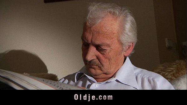 Eva Strauss and Adorable Iwia seduce old man Oldje