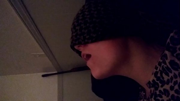 Teacher blonde milf Mskingsclassroom gets her hairy cunt licked by student in quarantine