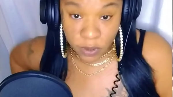 Arieshayuuu Ooh Singing Sexy Solo Music Video