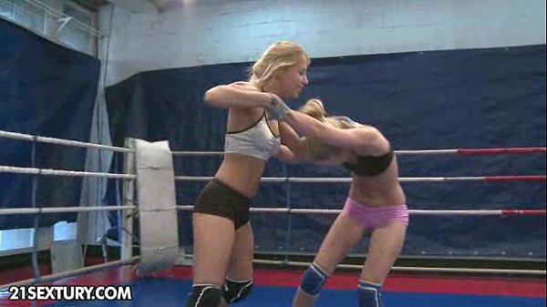 Nataly Von vs Nikky Thorne lesbian nude fight club scene