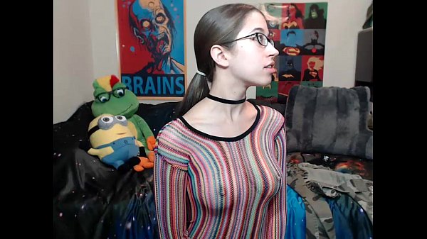 Alex Coal flashes boobs on live webcam solo show