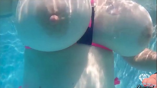 Marcy Diamond Official - Big Ass PAWG Marcy Diamond Twerks Her Curvy Ass Underwater in the Pool