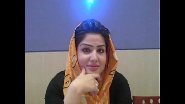 Pakistani hijab girls discuss muslim sex in hindustani with Waael Sex