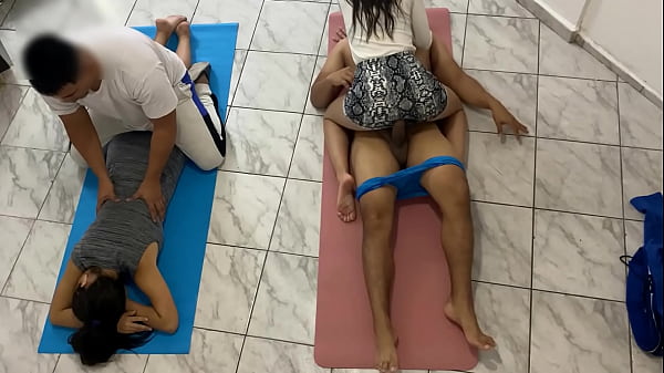 Pinktiny cheats on husband with client during massage