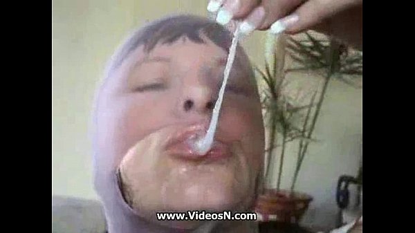 Woman gives intense head and swallows cumshot