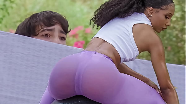 Ricky Spanish catches Olivia Jay's Latina neighbor during a hot ebony workout