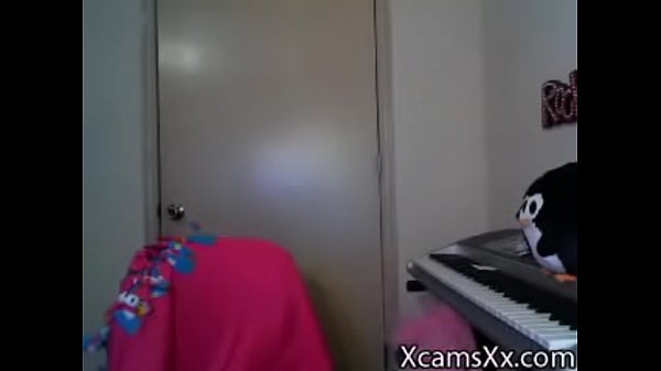 Vincy391Out solo webcam show