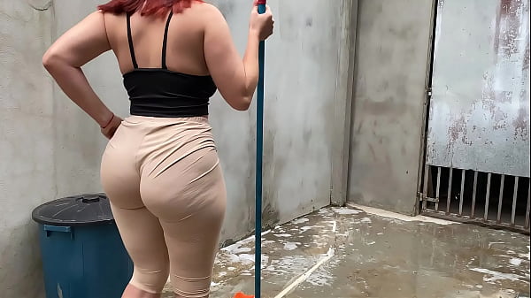 Latin maid Electra shows off big ass