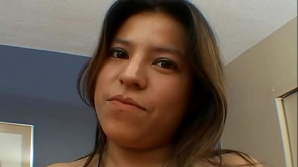 Ju7En10Sexteen horny young girl exposes ass