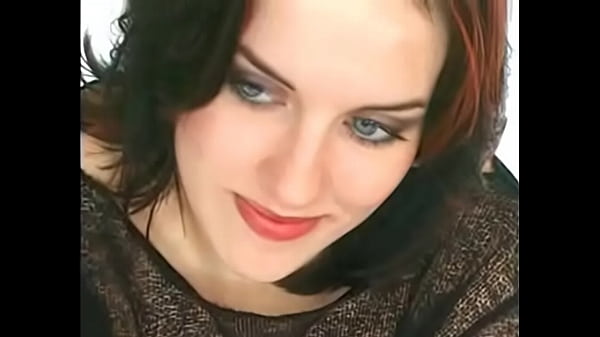 Sabrine Mallory gives brunette blowjob with facial