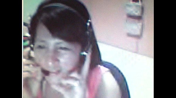 Filipina webcam babe Melsan61962 teases on cam