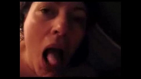 Mature brunette gives blowjob and swallows cumshot