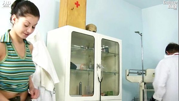 Exclusive-Club Monika Gyno Exam Closeups Pussy Speculum Inspection at the Clinic